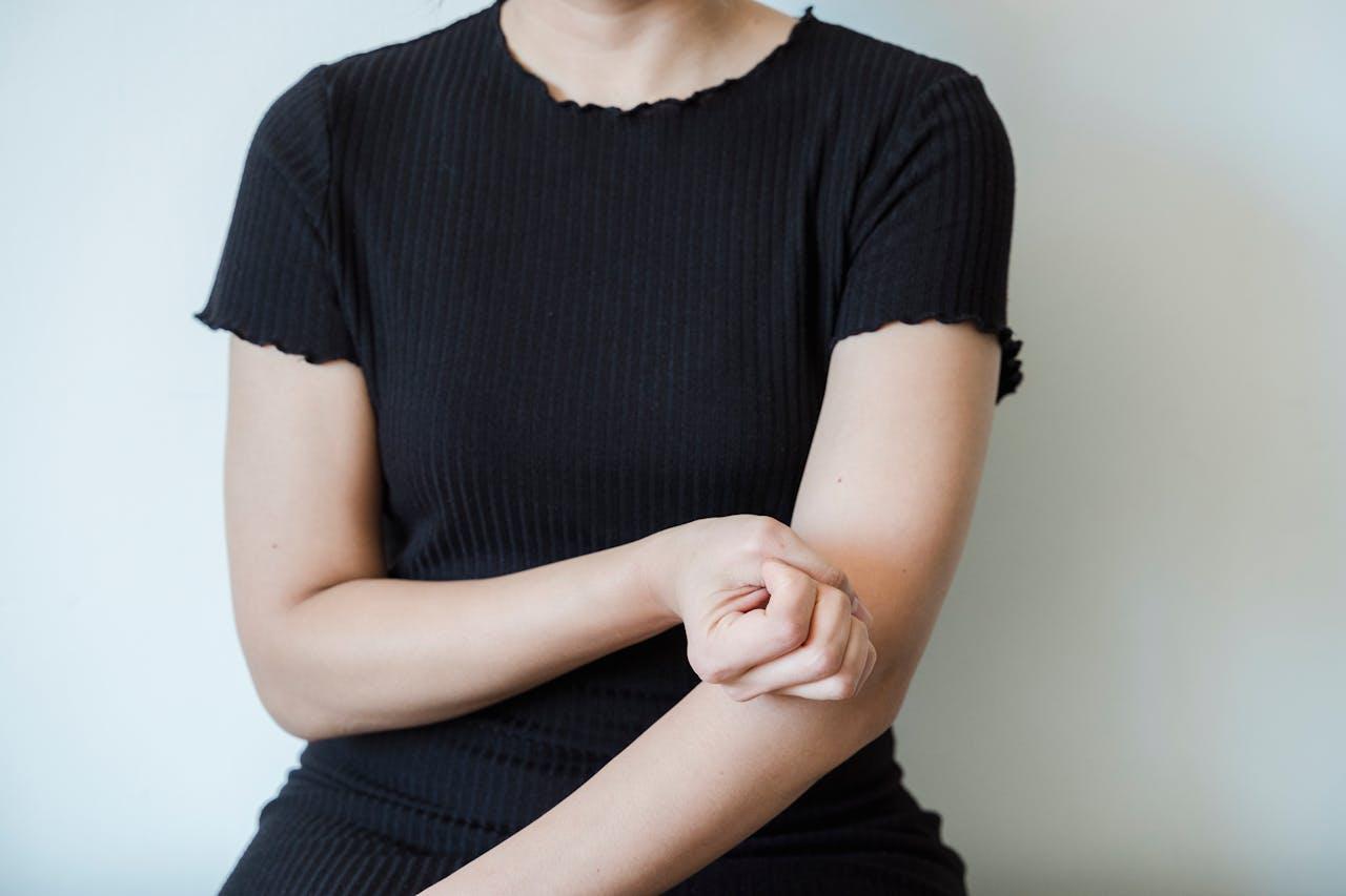woman with elbow pain